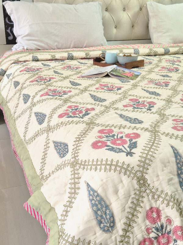 Artistic Beauty Double Hand Blocked Quilt