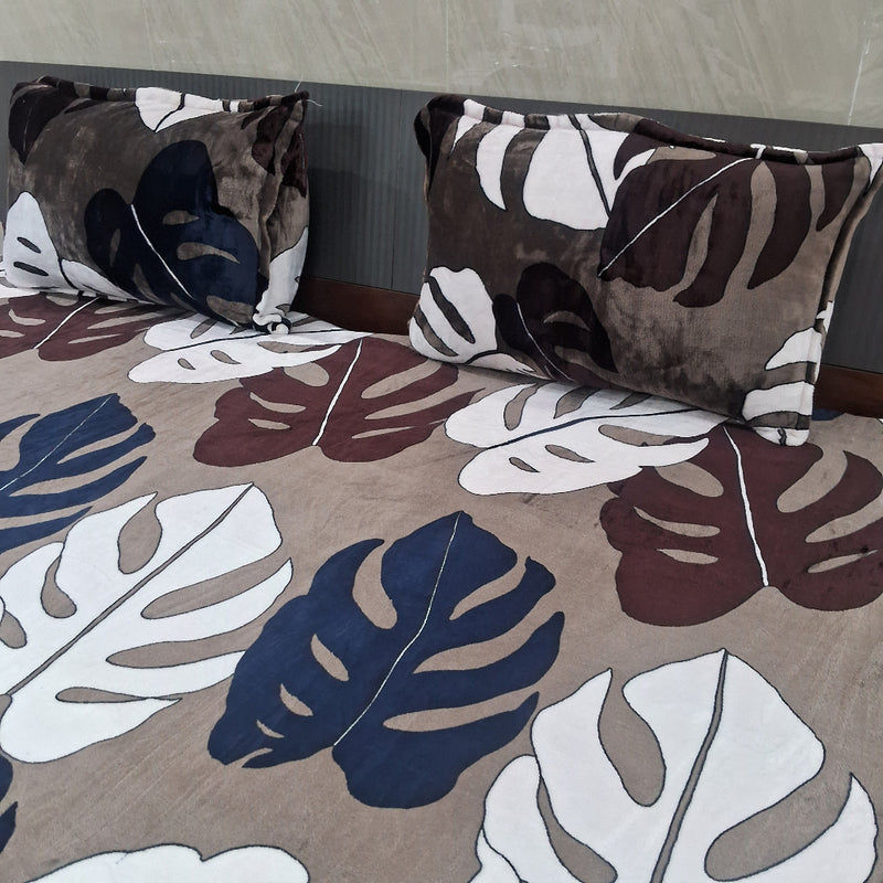 Leafy Print Warm Bedsheet