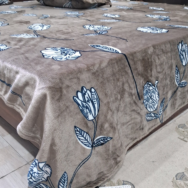 Brown Floral Print Warm Bedsheet