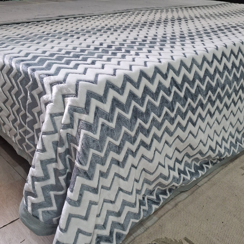 Grey Shaded Pattern Warm Double and Reversible Duvet Cover