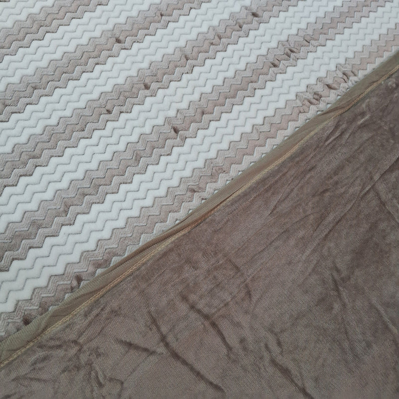 Beige Love Double Warm and Reversible Duvet Cover