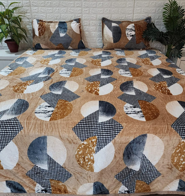 Artistic Love Warm Bedsheet