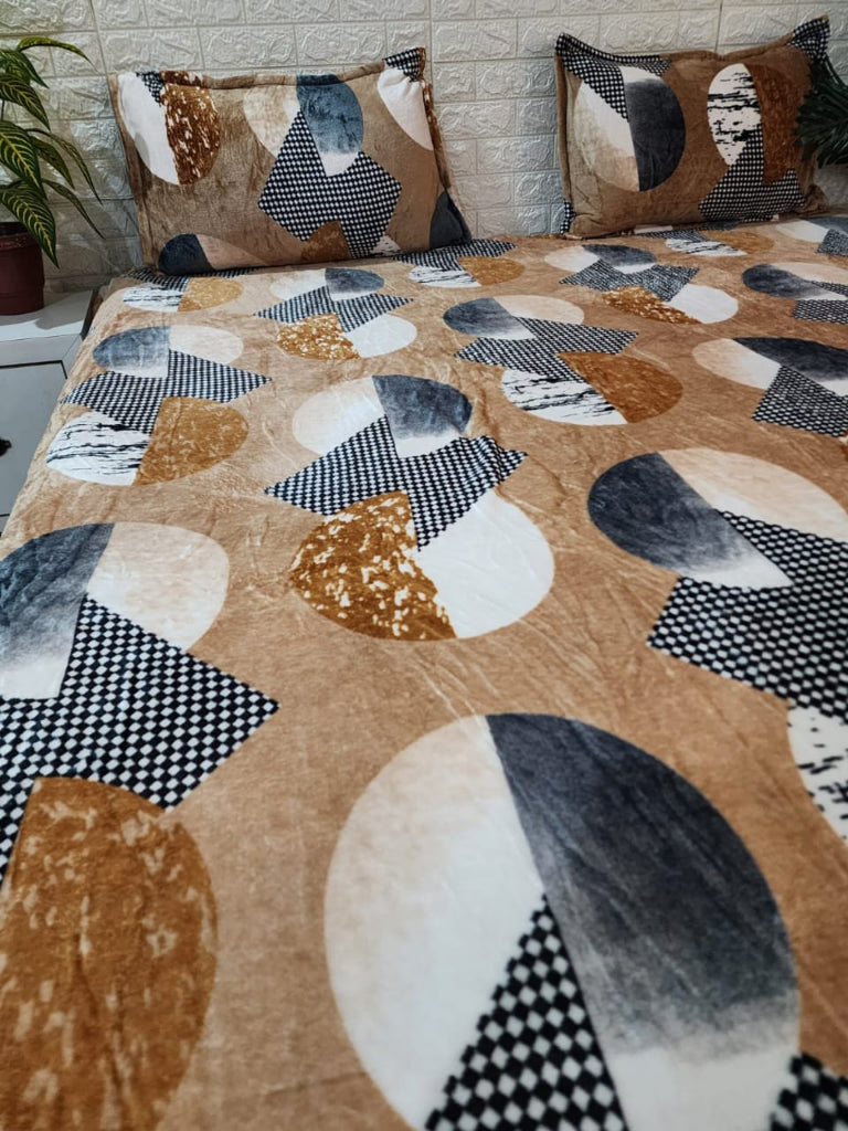 Artistic Love Warm Bedsheet