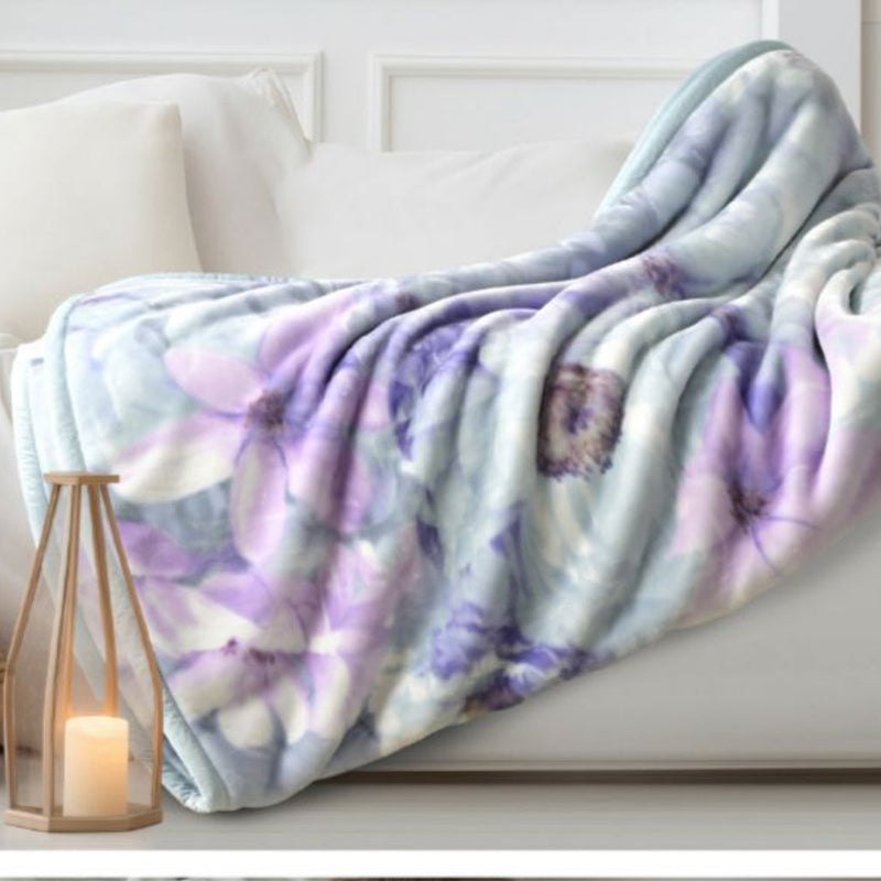 Freshness of Flowers - Winter Blanket