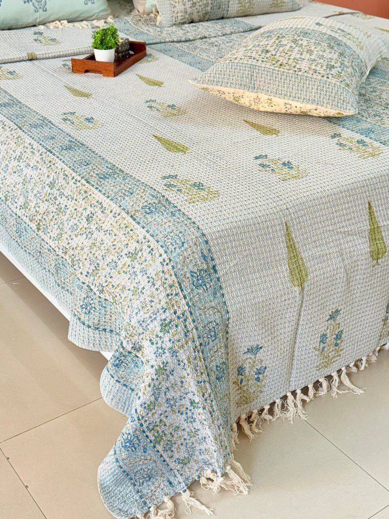 Blue Floral Art Hand Blocked South Cotton Weave Bedcover
