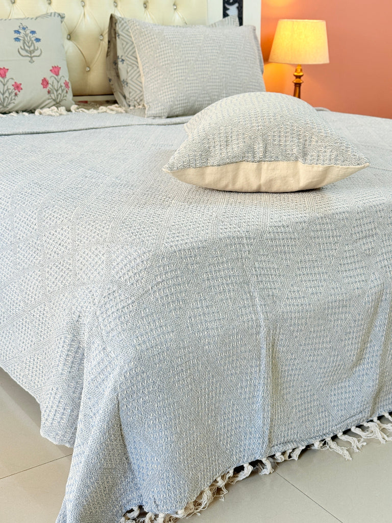 Threaded Calm South Cotton Weave Bedcover (Pastel Blue)