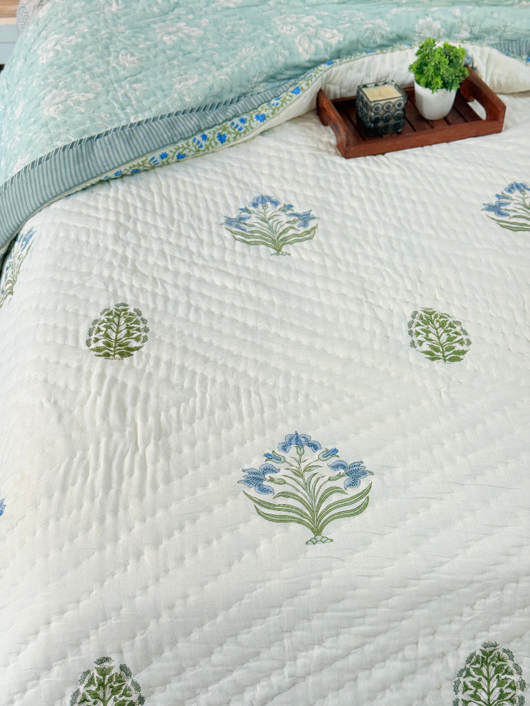 Motif Charm Double Hand Blocked Quilt