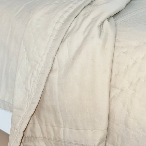 Nude Love Double Handcrafted Quilt