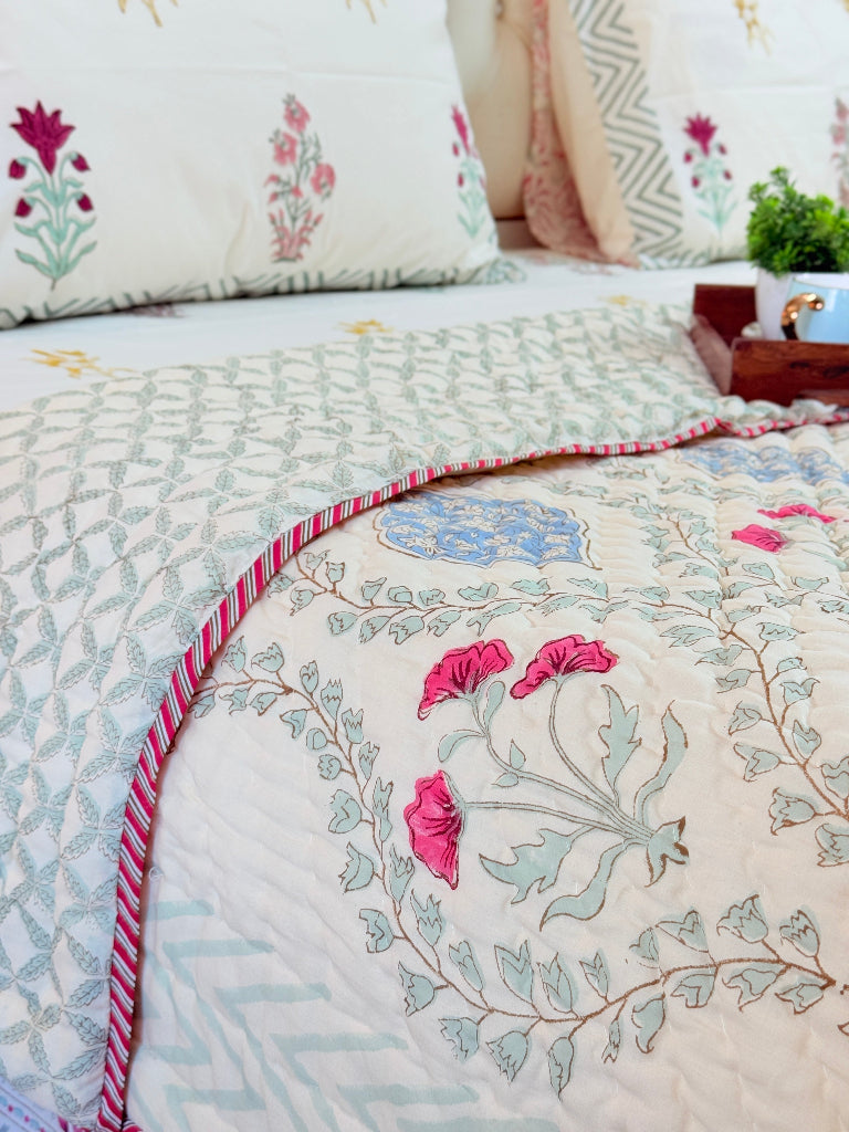 Orchard Bloom Single Hand-blocked Quilt (Offwhite Base)