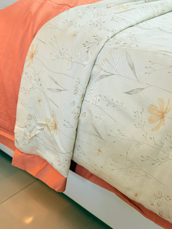Elegant Florals Double Bed Comforter