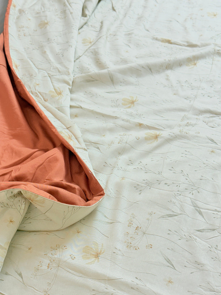 Elegant Florals Double Bed Comforter