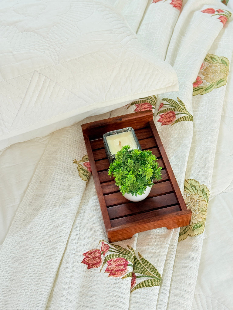 White's Charm - Handcrafted Quilted Bedcover