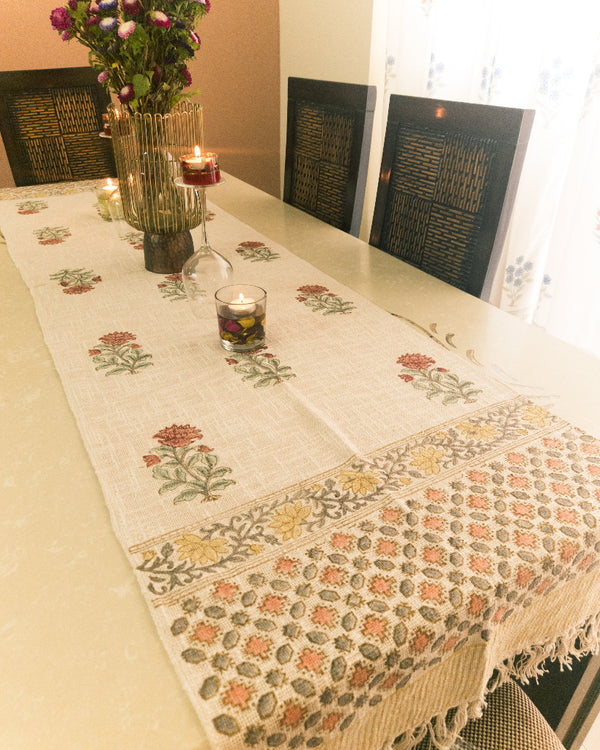 Daawat-e-Khaas - Table Runner
