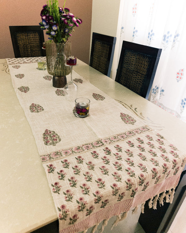 The Blocked Table - Table Runner