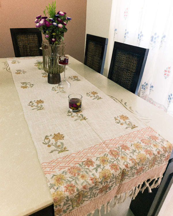 Linen and Leaf - Table Runner
