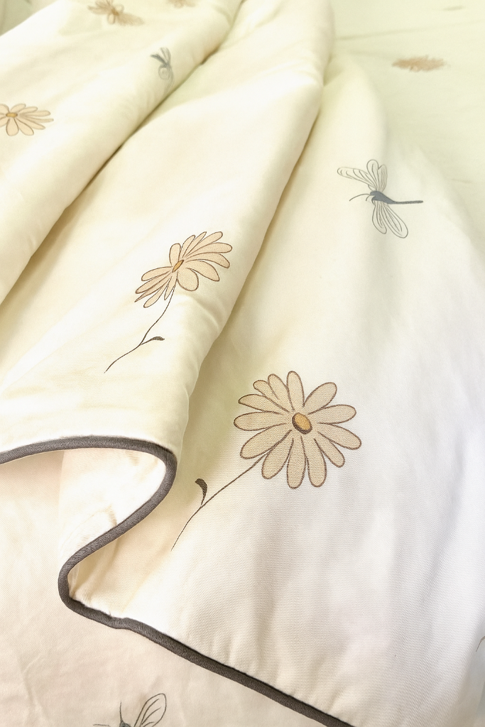 Coconut Fiber Floral Print Double Comforter