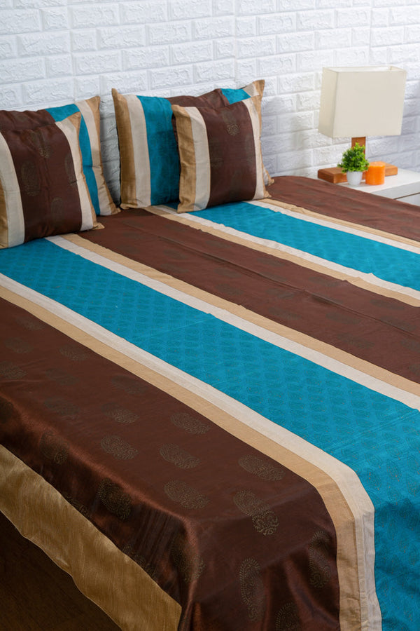 Chill Time Bed Cover - Abstract Bed