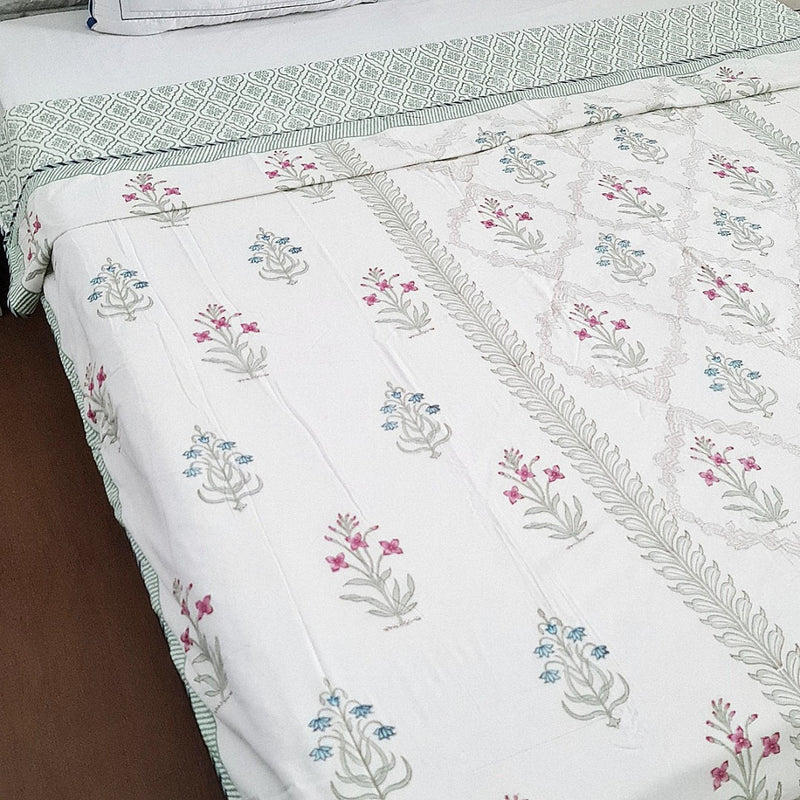 The Mesmerizing Beauty - Double Hand Blocked Dohar
