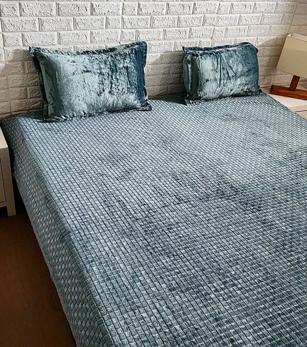 Teal Blue Check Pattern Warm Bedsheet