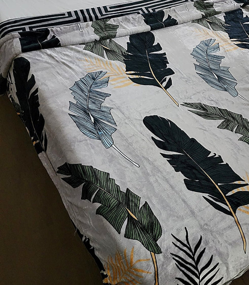 Feather and Leaf Print Single Duvet Cover