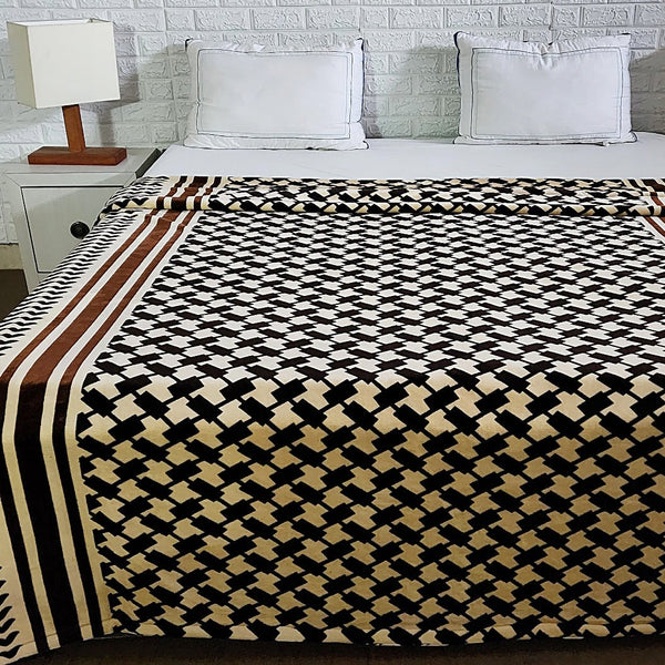 Beige and Black Warm Duvet Cover