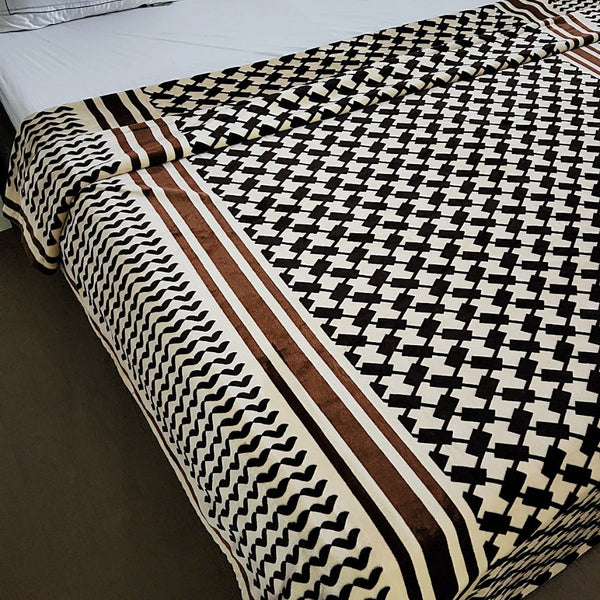 Beige and Black Warm Duvet Cover