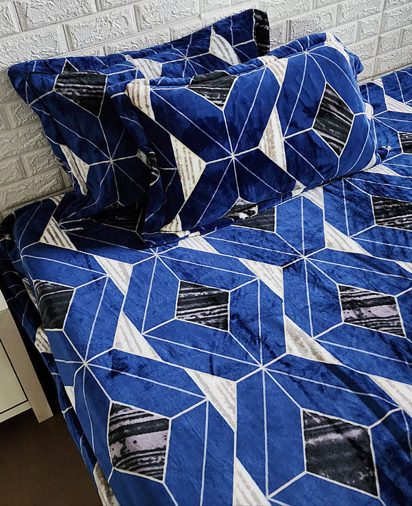 Blue Hexagon Print Warm Bedsheet