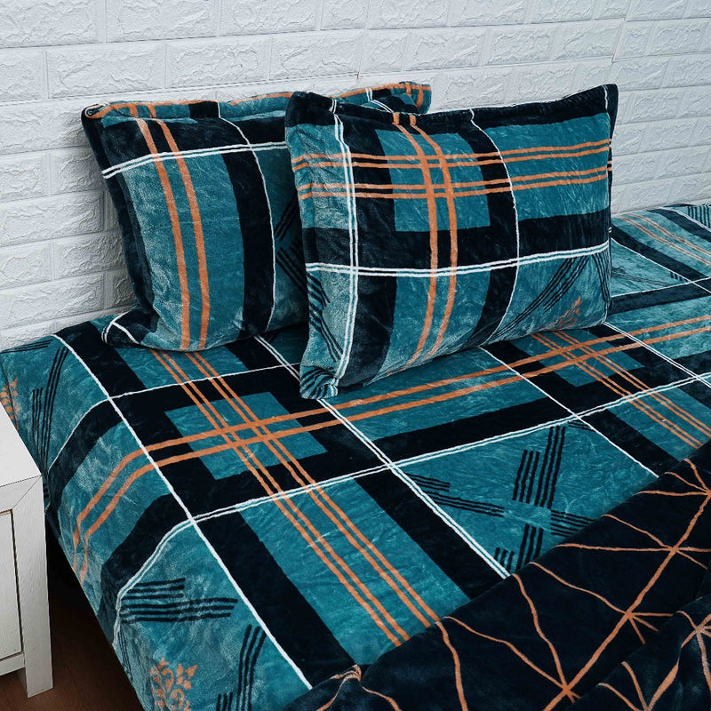 Turquoise and Black Check Pattern Duvet Cover Set