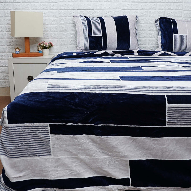 Navy Blue - Warm Bedding Set for Winters