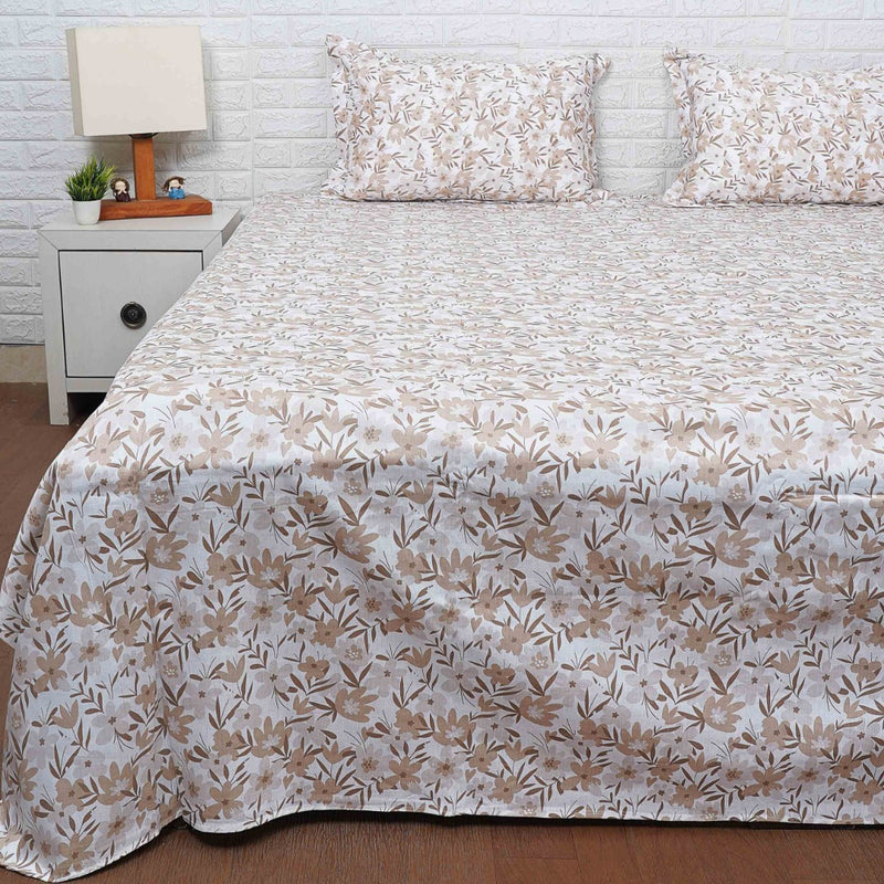 Beige and White Itsy Bitsy Floral Print Bedsheet
