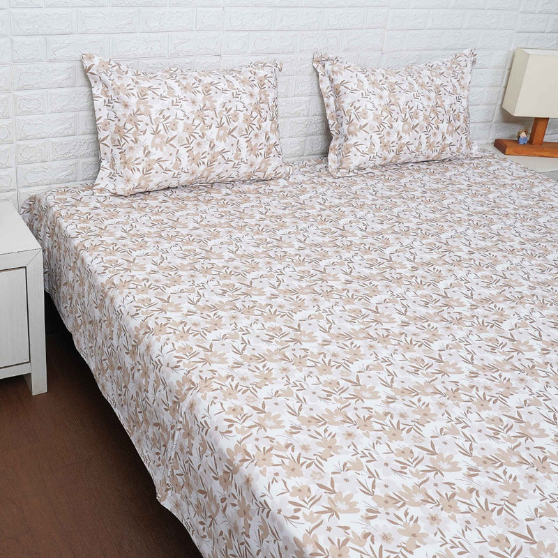 Beige and White Itsy Bitsy Floral Print Bedsheet