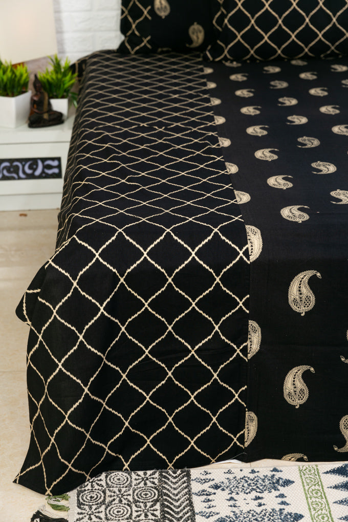 paisley print bedding set