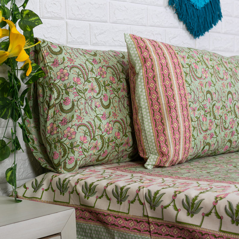 Mint Green Floral Print Bedsheet